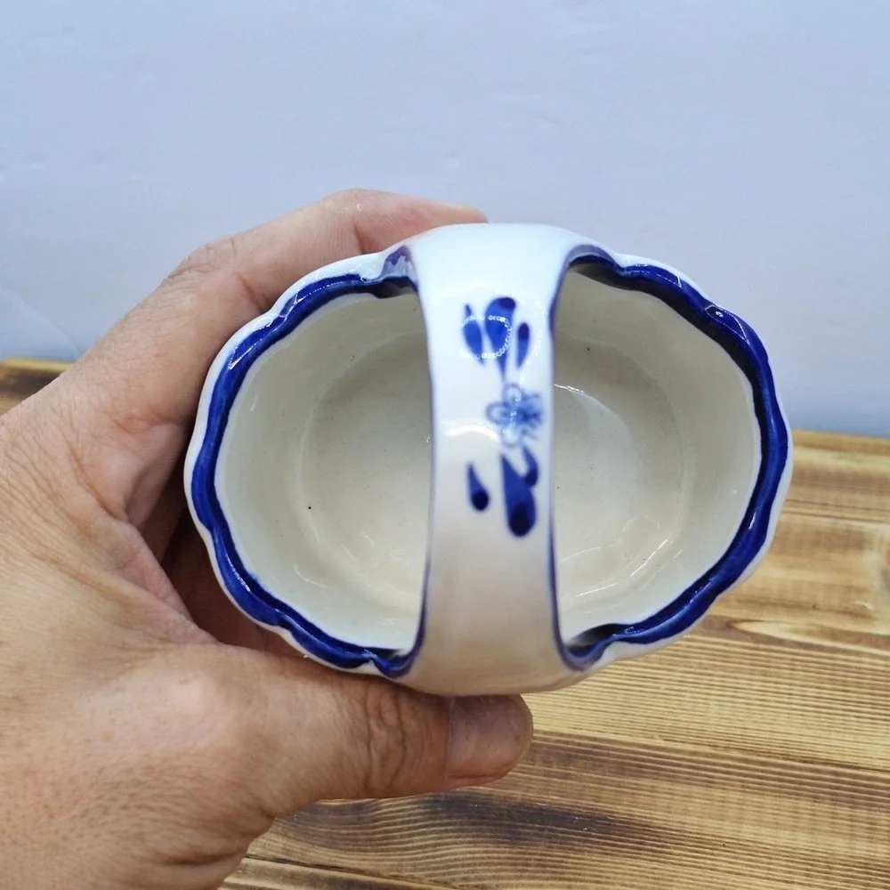 Blue and White Porcelain Handled Basket with Windmill Scene Unbranded‎ - Picture 7 of 9